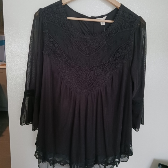 Cato • Women's Black Sheer Crochet Lace Bell Sleeve Peasant Blouse - Picture 4 of 16